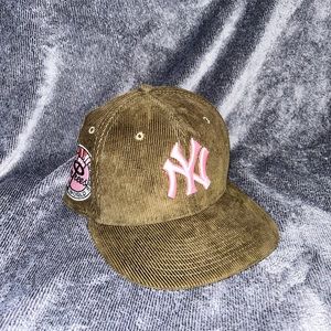 Corduroy NY Yankees Fitted hat